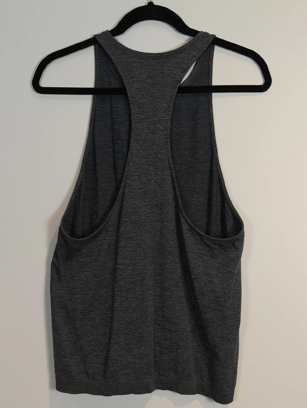ATHLETA Reverb High Neck Tank Top Chalkboard Racerback Athletic Size Small - Picture 10 of 16
